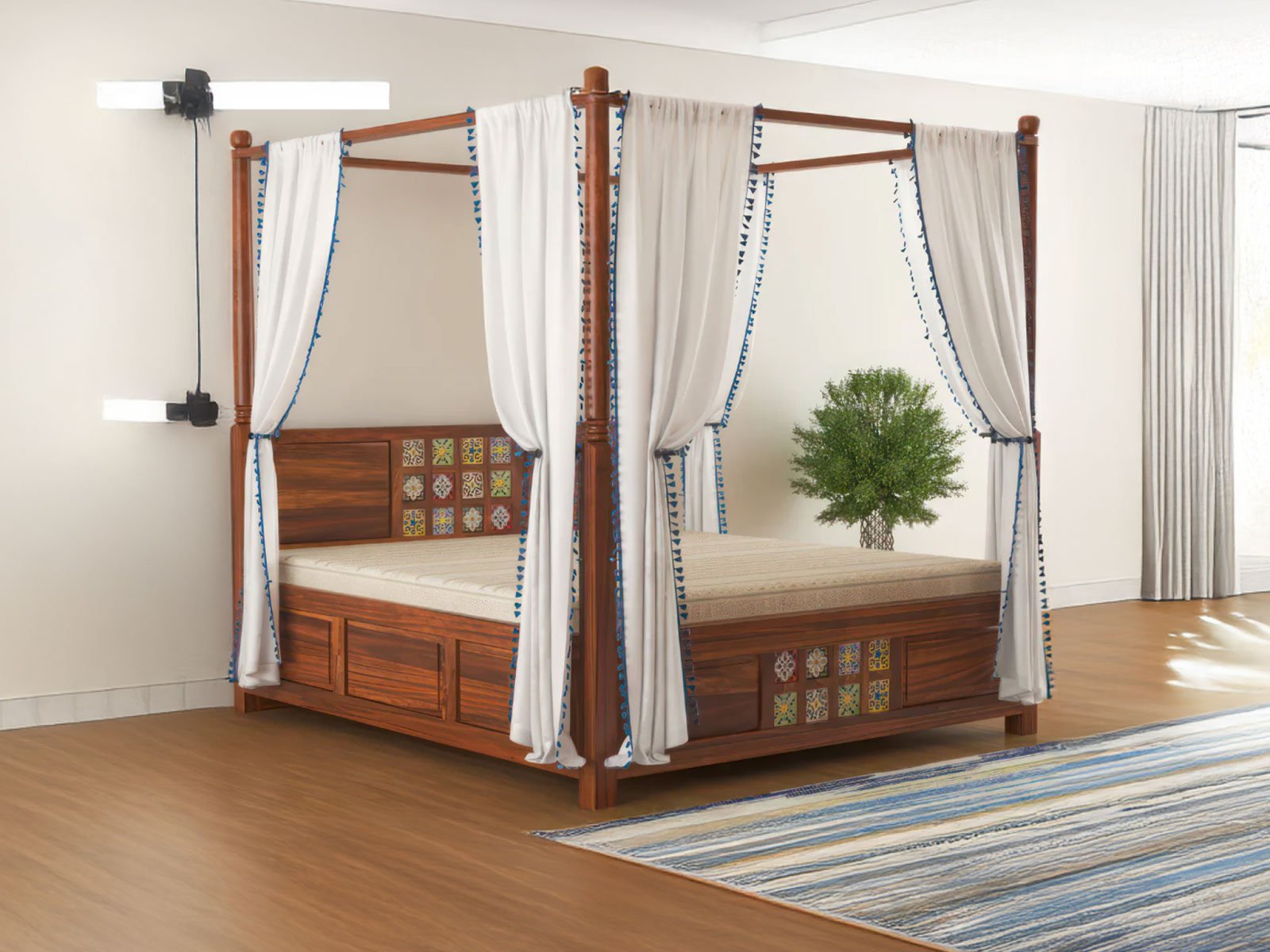 Chitra Solid wood Sheesham Poster Bed