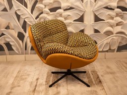 Relax Chair Orange & Black 
